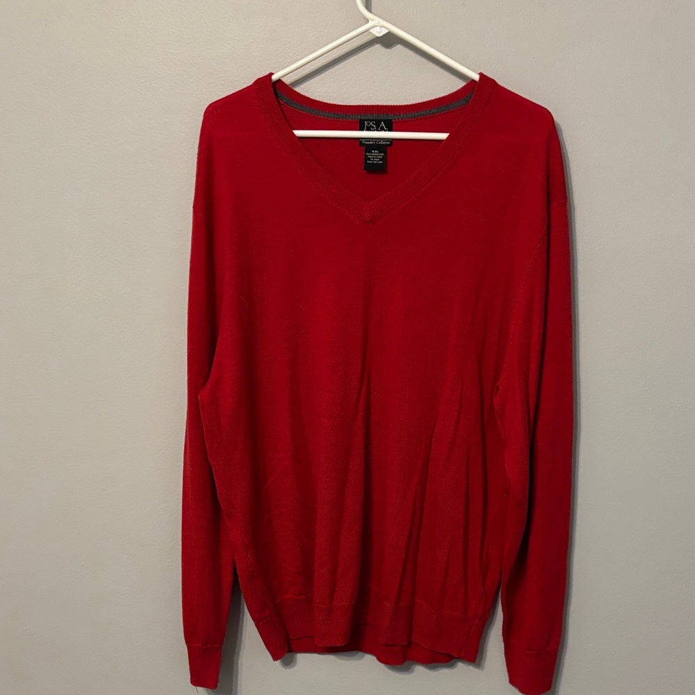 Jos. A. Bank Travelers Collection Red V-Neck Men's Sweater